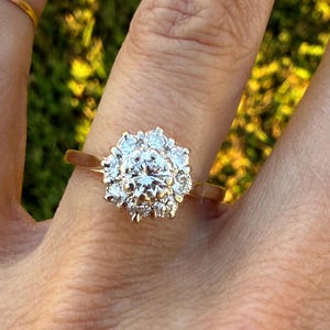 Vintage Estate 9 Round Natural Diamond Cluster Engagement Ring 14k Yellow Gold