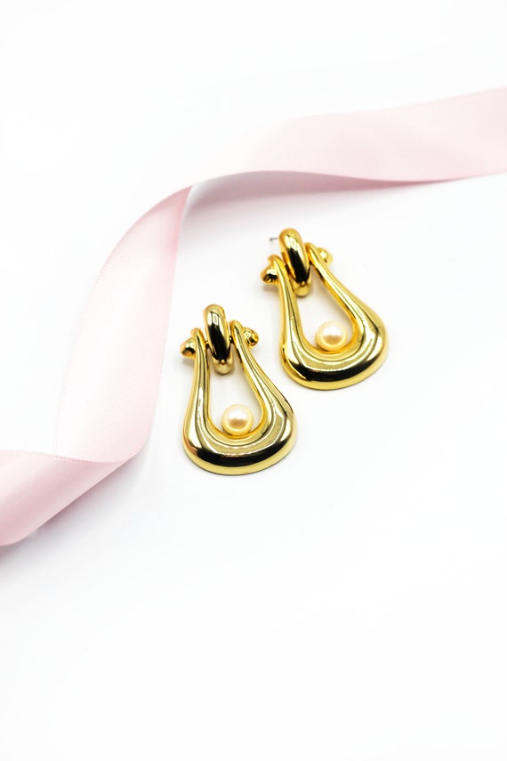 Vintage Statement Pearl Doorknocker Pierced Earrin