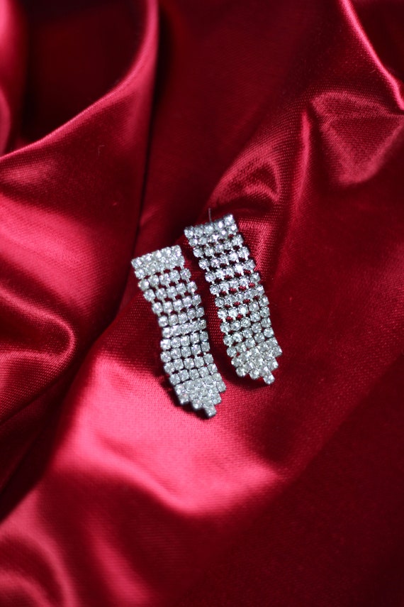 Vintage Dangly Drop Rhinestone Pierced Earrings
