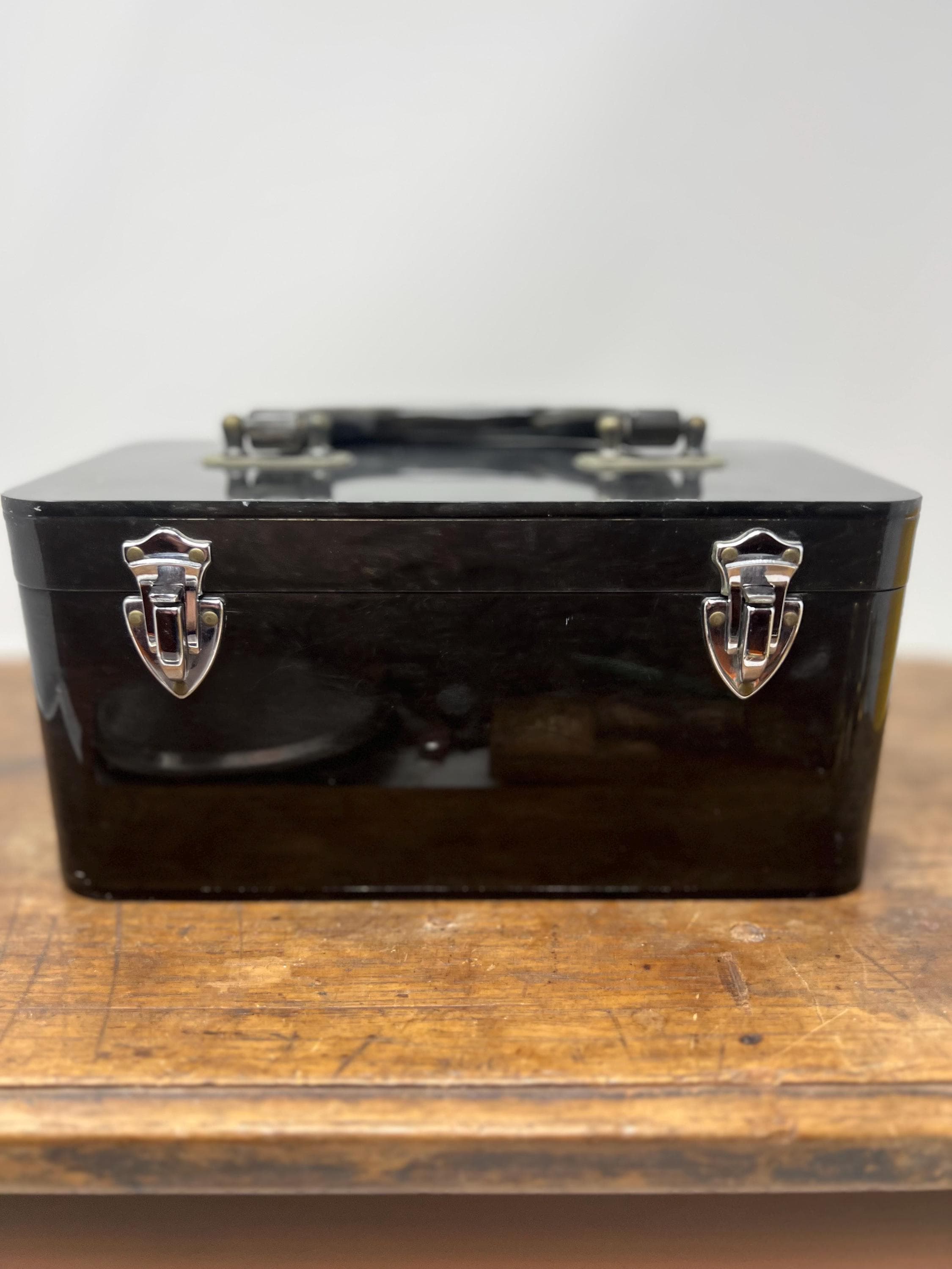 Vintage 1950's Wilardy Lucite Purse Black Marble Pattern Silver
