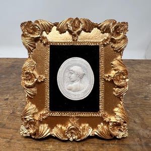 Vintage Intaglio-Style Plaster Cameo in Ornate Gilt Frame