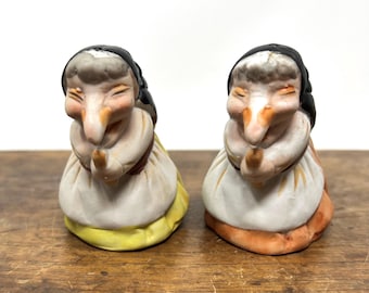 Vintage Kitchen Witch Babushka Big Nose Salt and Pepper Shaker Set WA 1981 Collectible Vintage Halloween Hag Decor Kitchen Decor