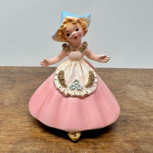 Josef Original International Series “Holland Dutch Figurine “