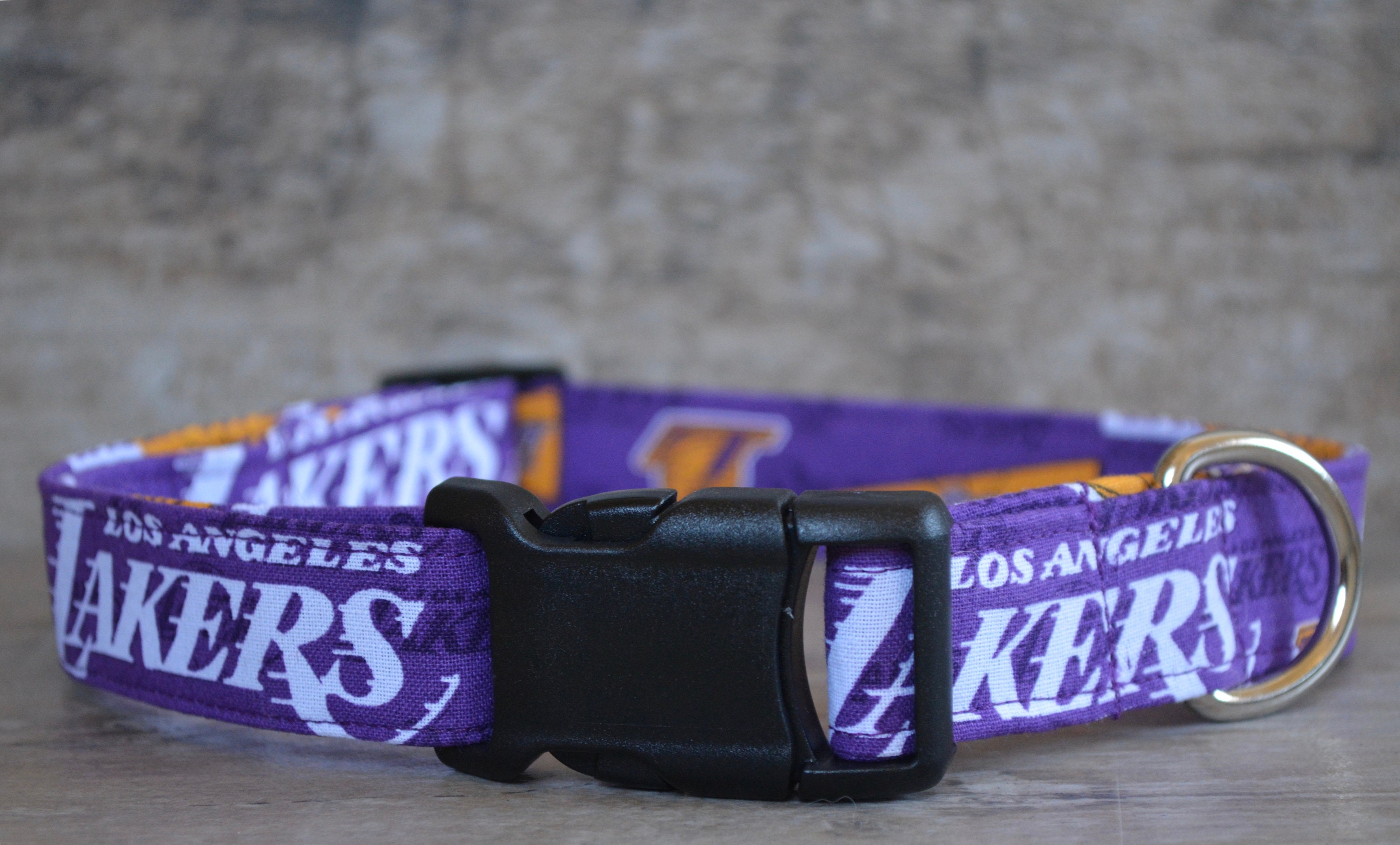 Pets First NBA LOS ANGELES LAKERS Dog Collar, Size Large. Best  Pet Collar for all Sports Fans : Sports & Outdoors