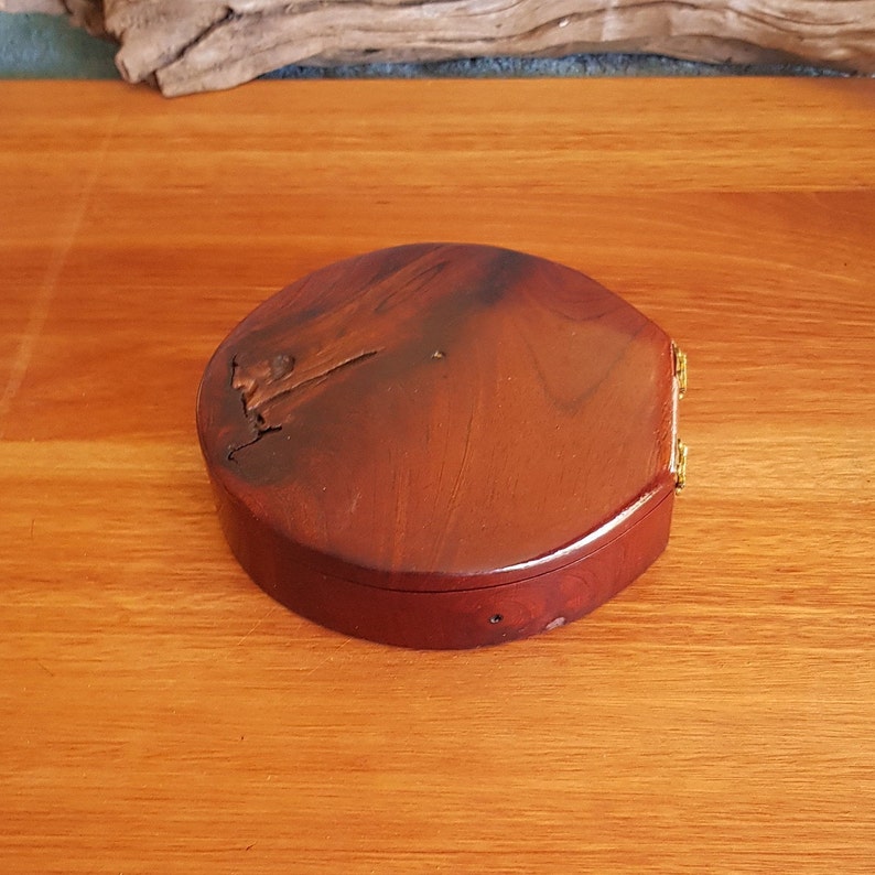 53 Handmade recycled Hardwood wooden Red Cedar round shape Jewelry box hand carved reclaimed wood sustainable found wood #53