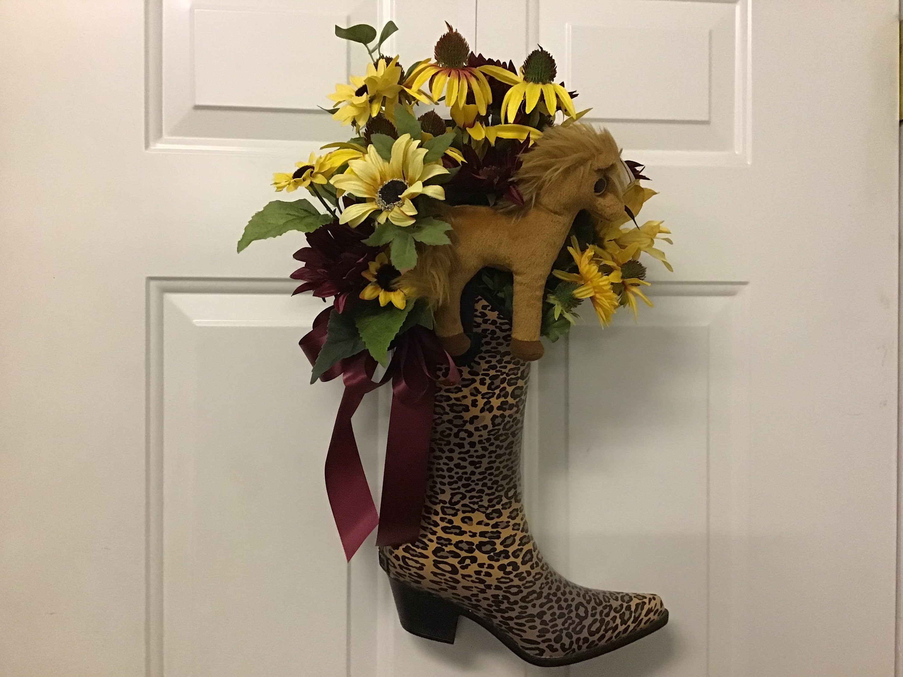 Corona OCCIDENTAL, Decoración de puerta con botas de lluvia, Estilo bota de vaquero, bota de leopardo, caballo coleccionable, flores de "seda" coloridas, ¡ENVÍO GRATIS!