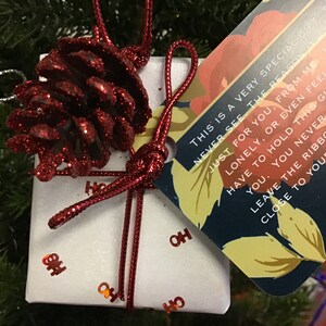KEEPSAKE Christmas Ornament, Special Message, &quot;Just From Me to You.....&quot; Read message below for entire content. Quantity of 1, FREE SHIPPING