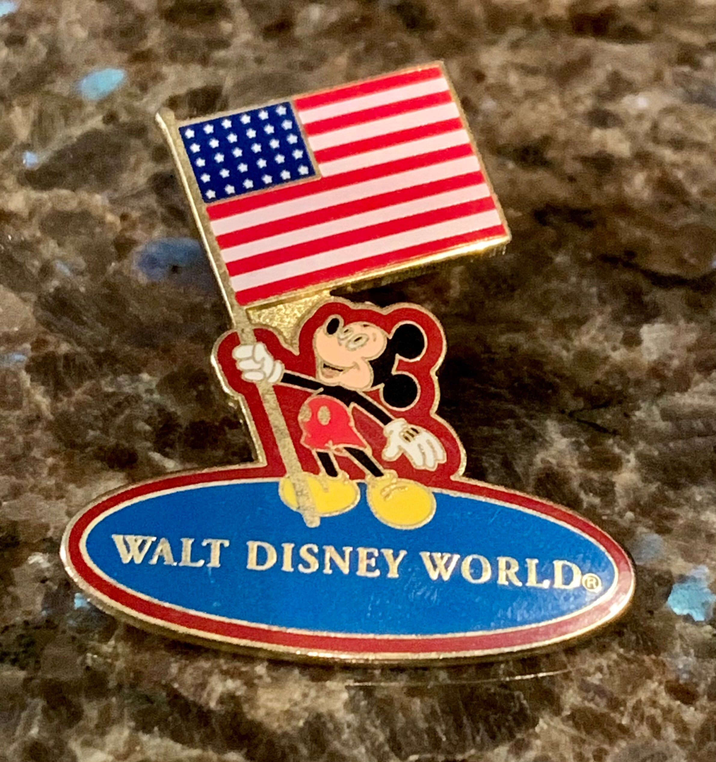 WDW Mickey Mouse Holding American Flag Disney Pin 12426 | Etsy
