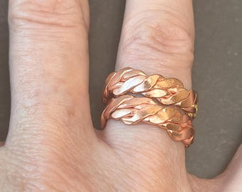 Anillo de cobre trenzado artesanal: joyería estilo bohemio