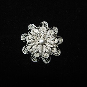 Silver Filigree Flower Brooch 5.4cm 23.75gr image 2