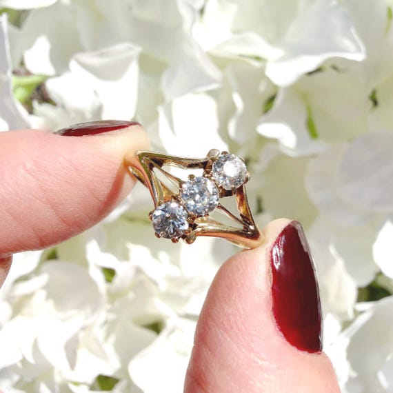 Edwardian 18ct Three Stone Diamond Trilogy Ring Gold Hallmarked