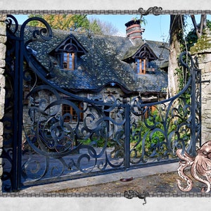 2c The Snow White House visits 2 luxury editions image 4