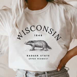 Wisconsin Tshirt, Wisconsin Gifts, Wisconsin Shirts for Women, Wisconsin Moving Gift, Wisconsin Girls Trip Shirt, Wisconsin Bachelorette