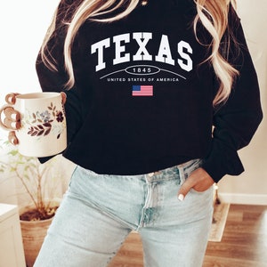 Texas Sweatshirt, Texas Sweatshirt Vintage, Texas Crewneck, Texas Shirt for Women, Texas Gifts for Women, Texas Souvenir image 4