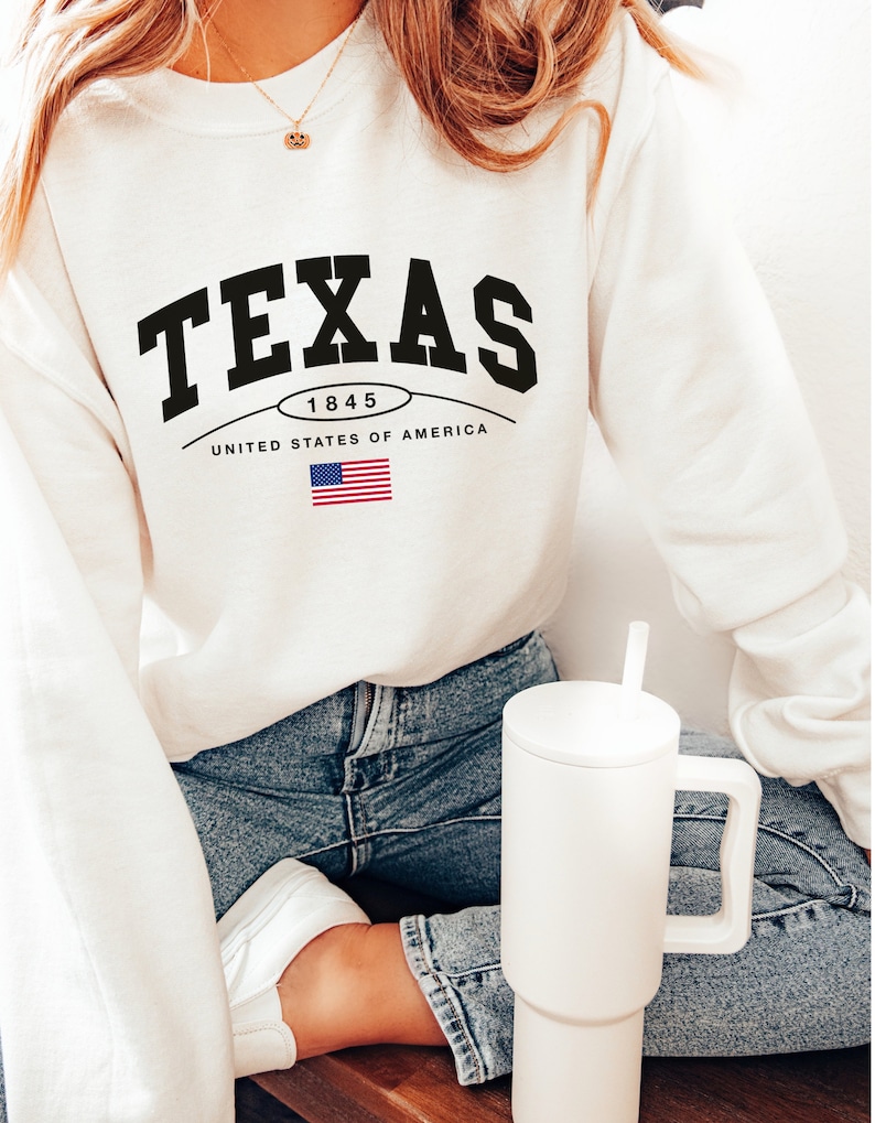 Texas Sweatshirt, Texas Sweatshirt Vintage, Texas Crewneck, Texas Shirt for Women, Texas Gifts for Women, Texas Souvenir image 2
