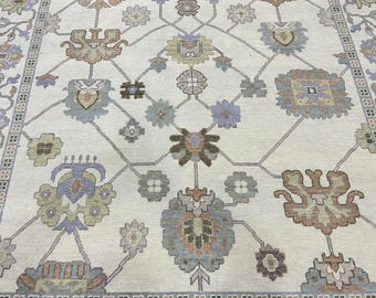 Alfombra Oushak de lujo, alfombra de lana anudada a mano, alfombra turca floral color marfil beige, alfombra de estilo vintage, decoración a medida.