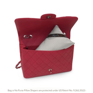 Almohada para bolso Bag-a-Vie que se adapta a solapas grandes para guardar bolsos en el armario. Calidad patentada que absorbe la humedad (moldeador pequeño) - HERRINGBONE