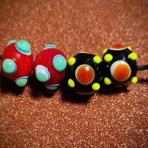 Set of 4 handmade lampwork glass beads eye beads red and black