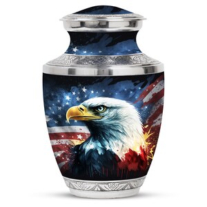 Patriotic Eagle Cremation Urn, Majestic American Flag Design National Pride Funeral Decorative Urn For Police Veteran Memorial Urn for Ashes