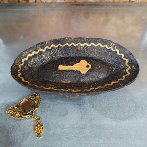 Decorative papier mache bowl for trinkets, home decor