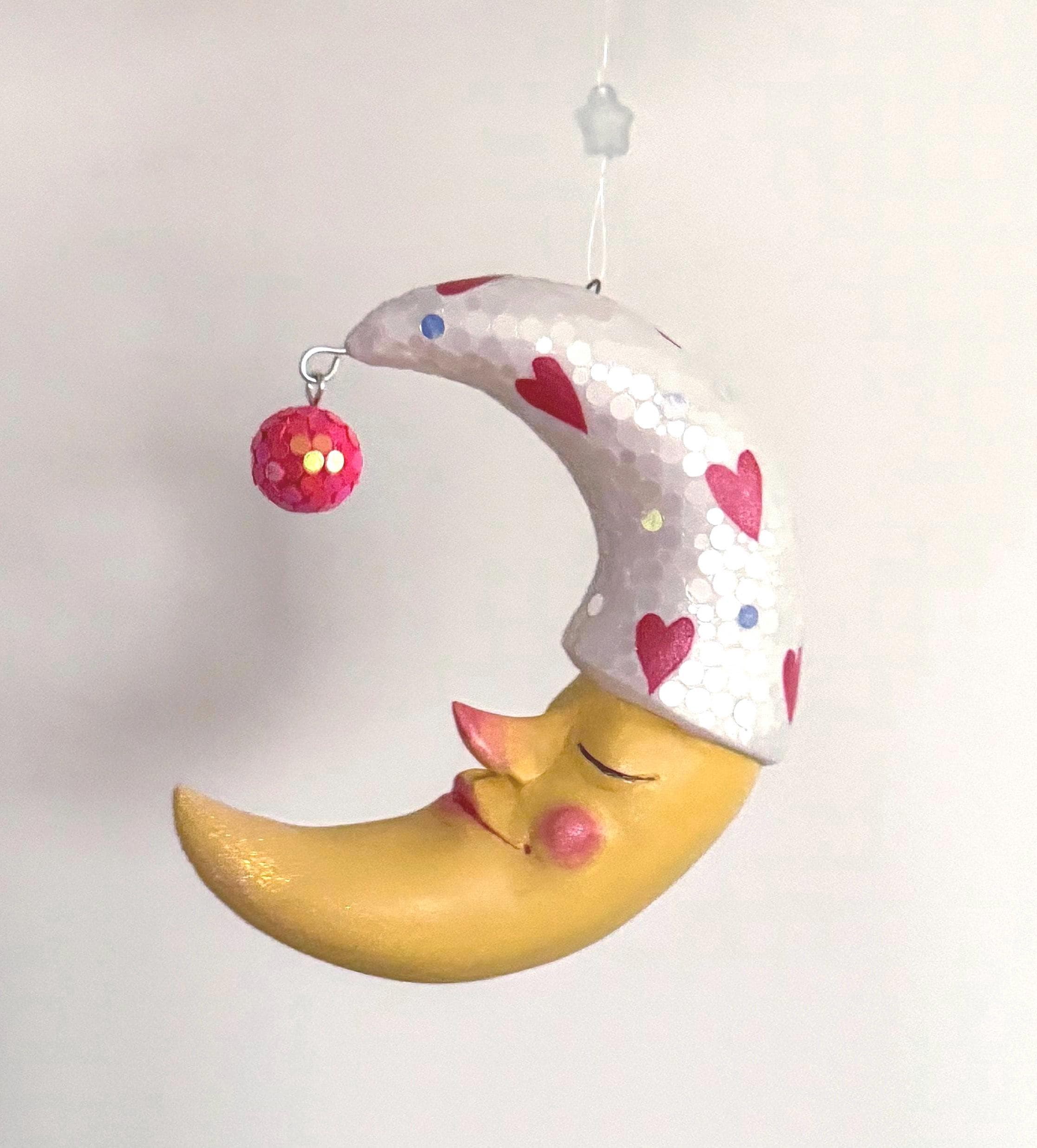 Paper mache moon - Etsy België, image size:2232x2469