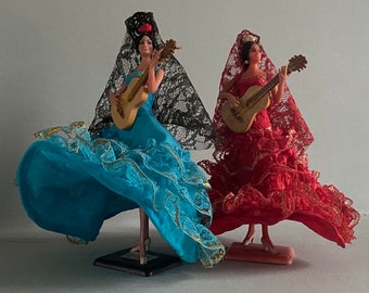 Coppia di ballerini spagnoli di flamenco 2 donne