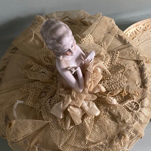 Porcelain halfdoll on box Fasold & Stauch image 8