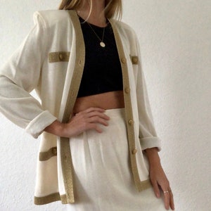 Beautiful vintage two-piece skirt / jacket in white gold 70s 80s knit