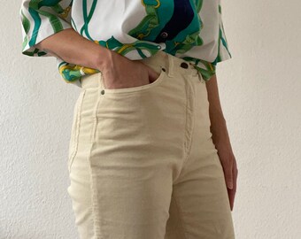 Schöner Vintage Highwaist Cordhose in Creme Weiß 60er Jahre Stil