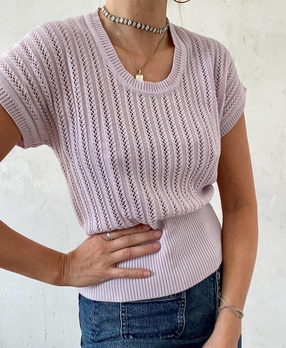 Magnifique haut vintage en tricot à manches courtes de couleur lilas des  années 70 et 80