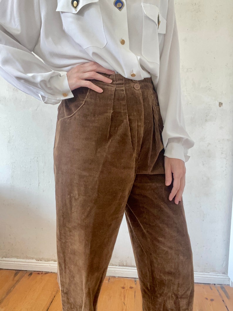 Beautiful vintage corduroy highwaist trousers in brown from the 80s image 2