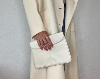 Schöne Vintage Handtasche / Clutch in Creme Farbe