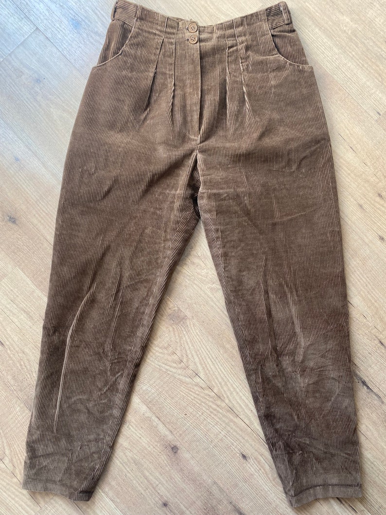 Beautiful vintage corduroy highwaist trousers in brown from the 80s image 5