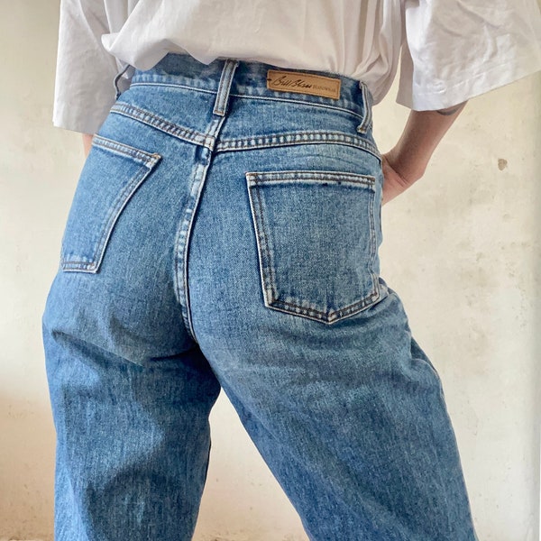Schöne Vintage Jeanshose highwaist Momjeans 80er Jahre Dunkelblau