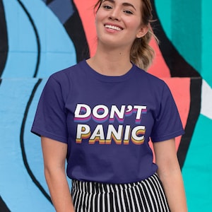 Don&#39;t Panic T-Shirt, Hitchhiker&#39;s Guide Geschenk