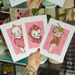 A5 Kewpie Doll Prints, Tattoo-Druck, Rosa, Valentinstag, Galentines, Selbstliebe, Strawberry Kewpie
