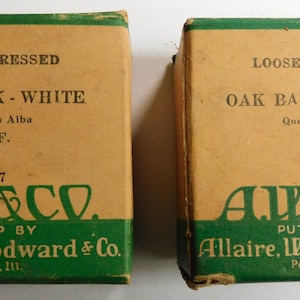 Allaire Woodward Co Vintage Herbals Loose Pressed Oak Bark White Quereus Alba Two Boxes