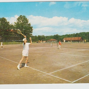 Carte Postale Tennis Court Laurels Hotel and Country Club Sackett Lake Monticello NY Années 60