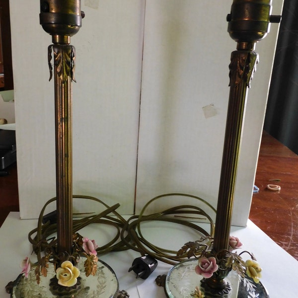 RARE Vintage Leviton Brass Engraved Mirrored Glass Flower and Oak Leaves Pair Lamps