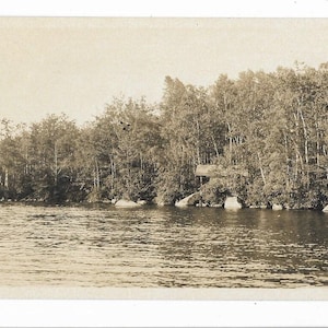 Carte postale RPPC des années 1920 à Deep Water Cove Three Mile Island