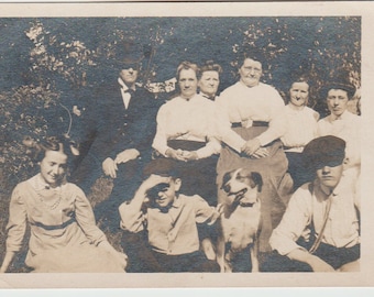 Familie und glücklicher Hund Circa 1908 RPPC Postkarte