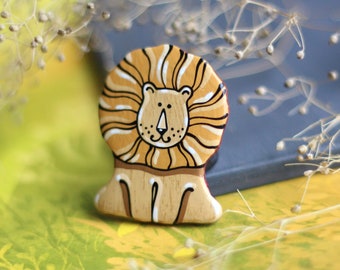 Painted lion brooch pin. Jewelery for kids. Painted lion jevelry.  Ukrainian art