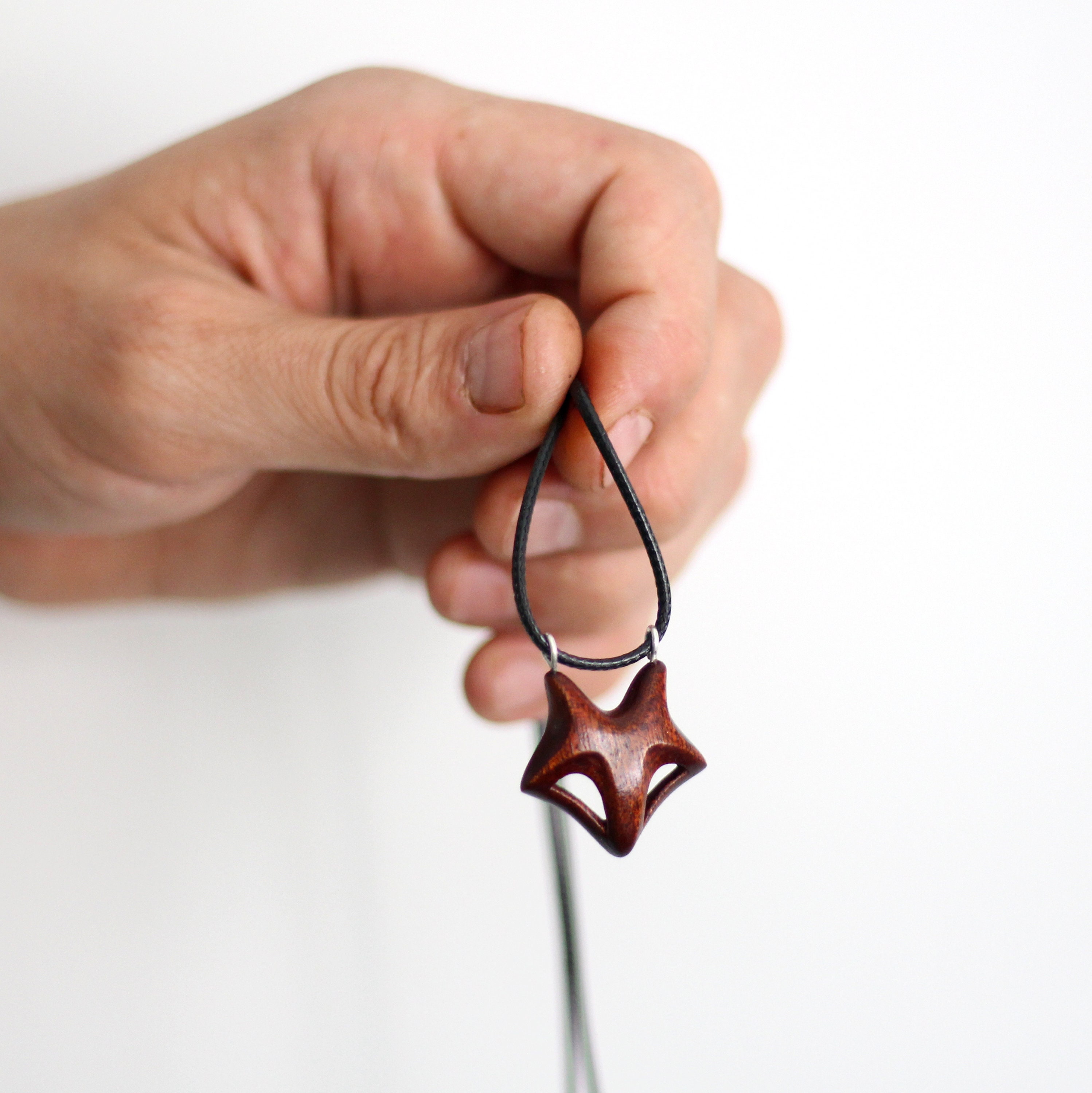 アクセサリー Maison Kitsune FOX HEAD EARRINGS Maison Kitsune（メゾンキツネ）の「FOX HEAD EARRINGS（ピアス