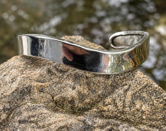 Vintage Sterling Silver Cuff Bracelet 10.8mm Wide, 925 Minimalist Bangle, Polished Unisex Estate Jewelry