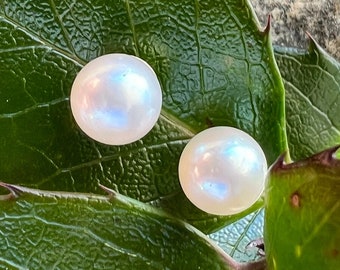 Vintage 14K Gold Pearl Stud Earrings: 6.5mm, 1.05 Grams