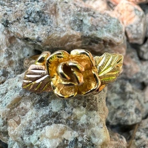 Vintage, 10K Gold, Tricolor Gold, Flower Ring, Landstroms, Black Hills Gold, Size 5 3/4, 3.3 Grams