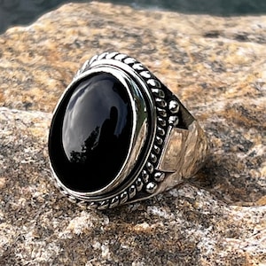 Details about   L P Vintage Native American Black Onyx Sterling Silver Ring Fits Any Size Finger 