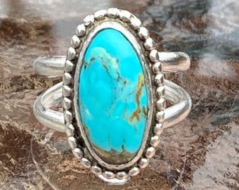 Vintage, Sterling Silver, Oval Turquoise Ring, Size 4, 3 Grams