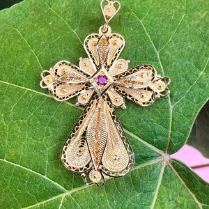 Vintage, 18K Gold, Ruby Filigree Cross Pendant, 1.67&quot; By 1.14&quot;, 5.8 Grams