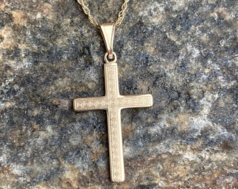 Vintage, 14K Gold, Cross Chain Necklace Pendant, 18&quot; Long By 1mm Wide Chain, 3.29 Grams
